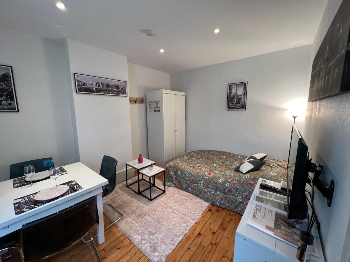 Av Republique Avec Parking Apartment *
