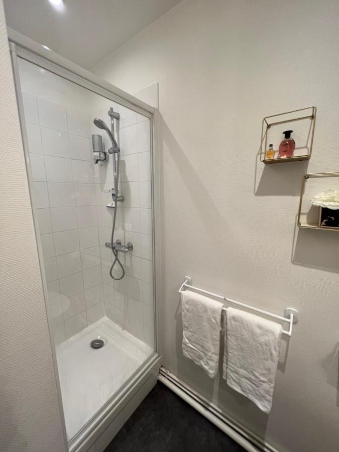 Av Republique Avec Parking Apartment *